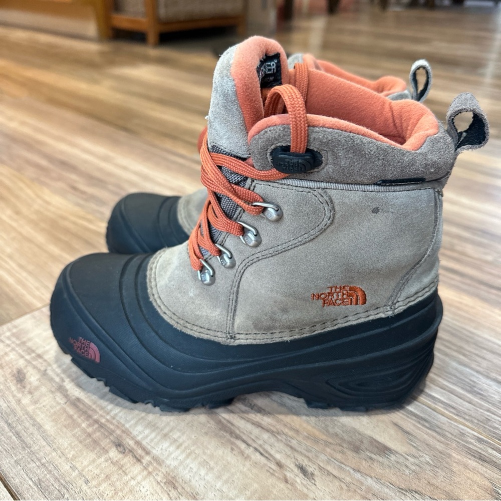 The North Face kids Youth Chilkat Lace II Brown Leather Winter Boots, Size: 3US